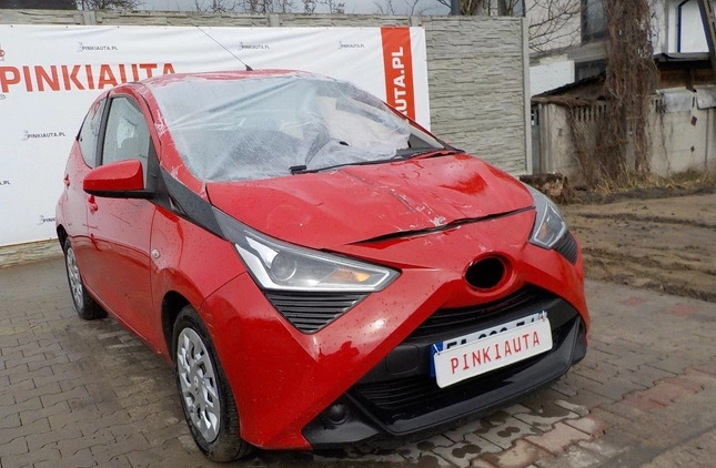 Toyota Aygo cena 16900 przebieg: 33769, rok produkcji 2018 z Kożuchów małe 466